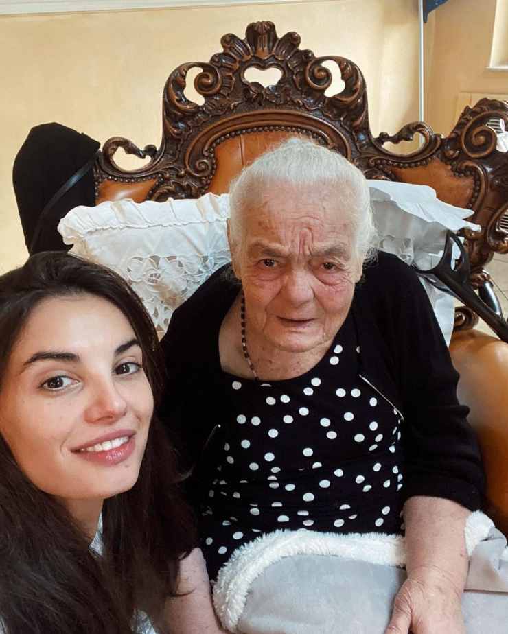 Francesca Chillemi con nonna 